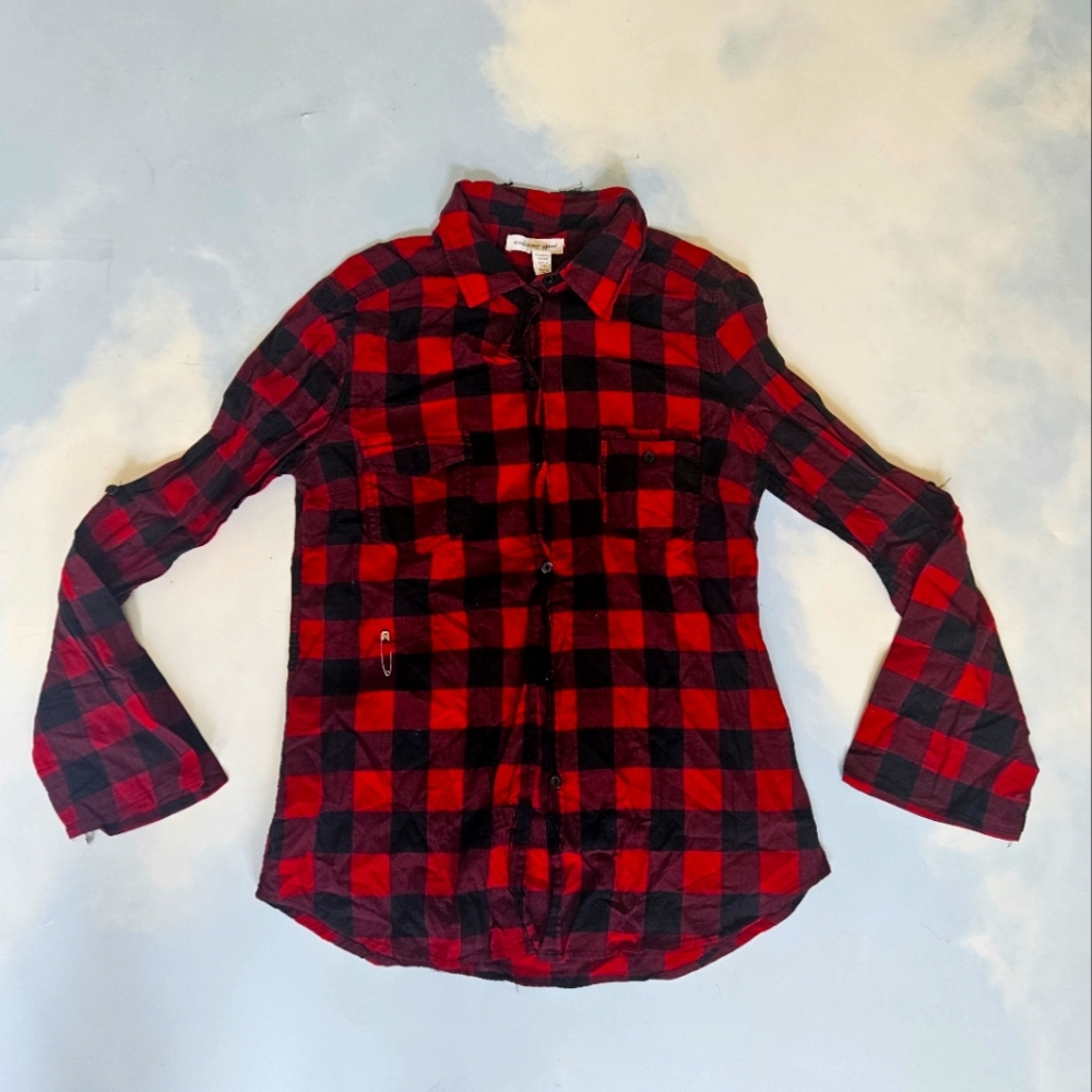 Black & Red Flannel Buffalo Plaid Flannel Long Sleeve Button Down